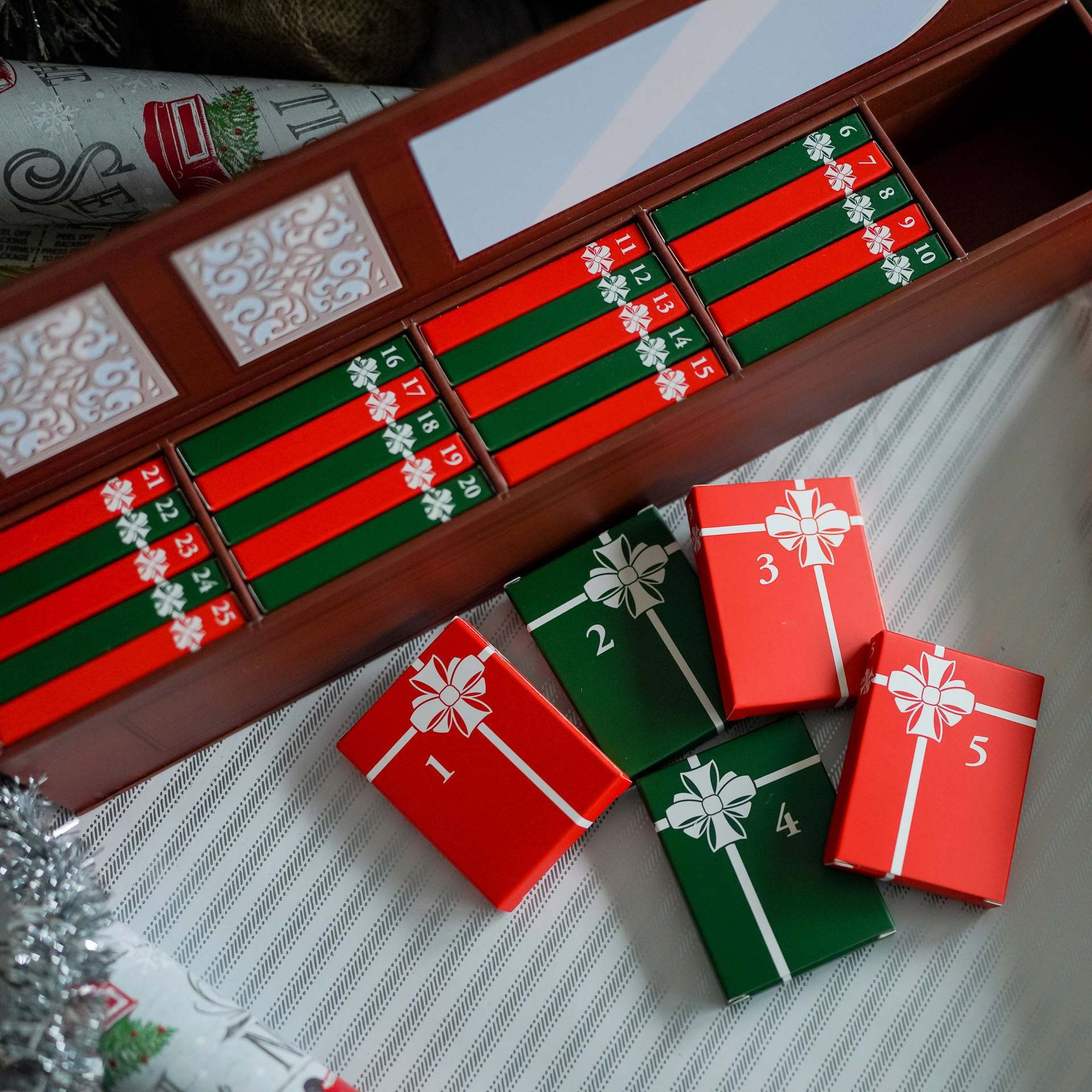 2024-mini-book-ornament-advent
