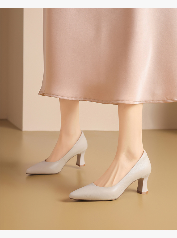 Giày cao gót nữ gót vuông mũi tròn phong cách Hàn Quốc, đế mềm đi làm thoải mái — KM98 Màu be chi tiết 21