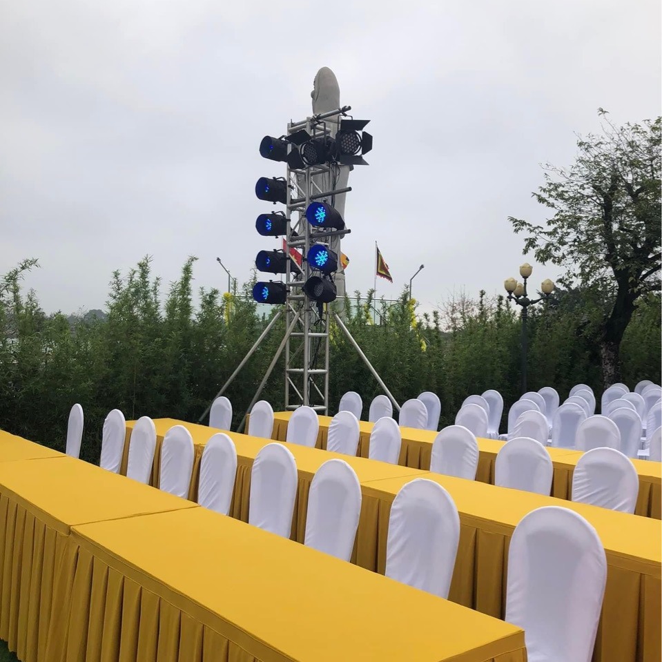 Estructura de truss con pernos, mismo modelo que la estructura de escenario, estructura de iluminación, estructura de pantalla, estructura de pórtico, estructura de fondo de aleación de aluminio de 15 metros de envergadura.