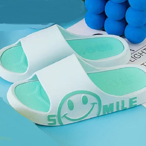 Wholesale street stall new style men's and women's slippers, fashionable smiling Korean style men's and women's couple's non-slip and anti-odor slippers