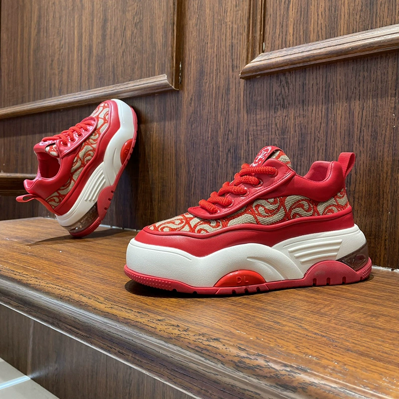 Новая весенняя обувь для мужчин с толстой подошвы 2024 года