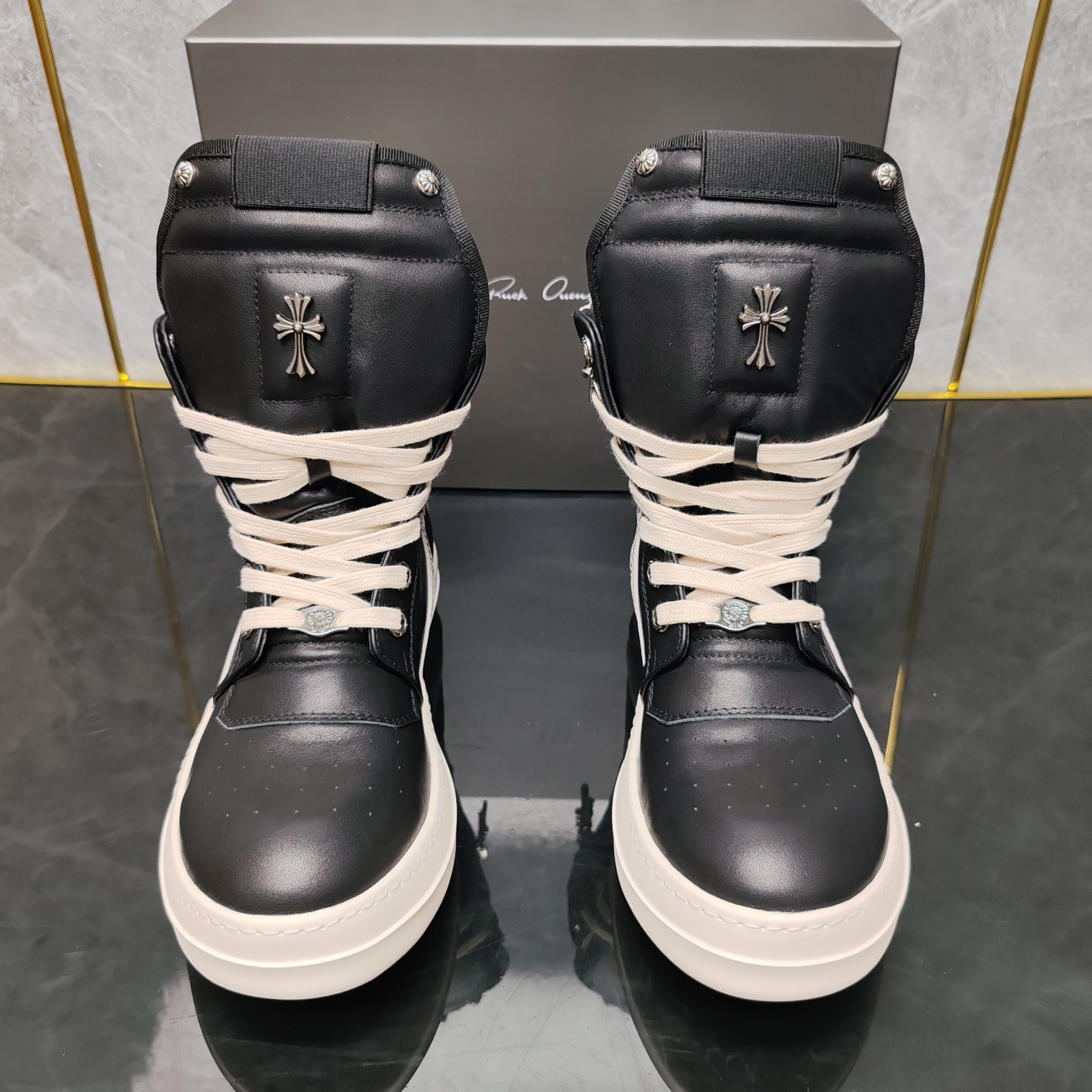Zapatos Deportivos de Moda para Hombre y Mujer, Estilo Casual, de Cuero Genuino, con Suela Gruesa, Diseño Clásico de Triángulo Invertido, Versátiles y de Caña Alta