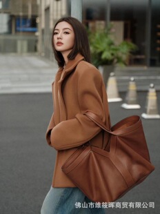 �����p�ݴ��Ɨ����Y��ܛƤ���������ذ�㼑��LCabas��ƤҸ�°�Ů