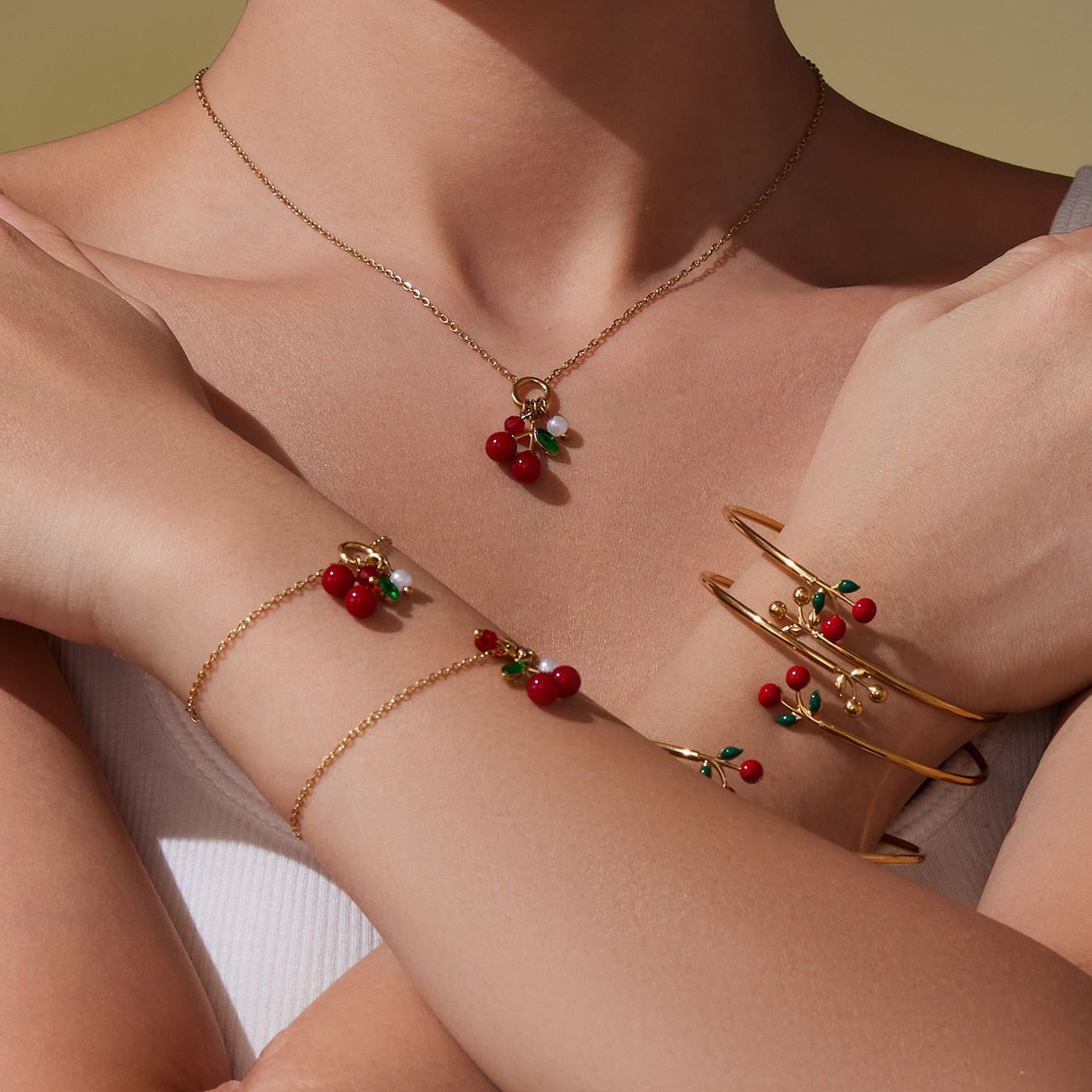 Pulsera de mujer de acero titanio delicada y de moda diaria_voghion.com