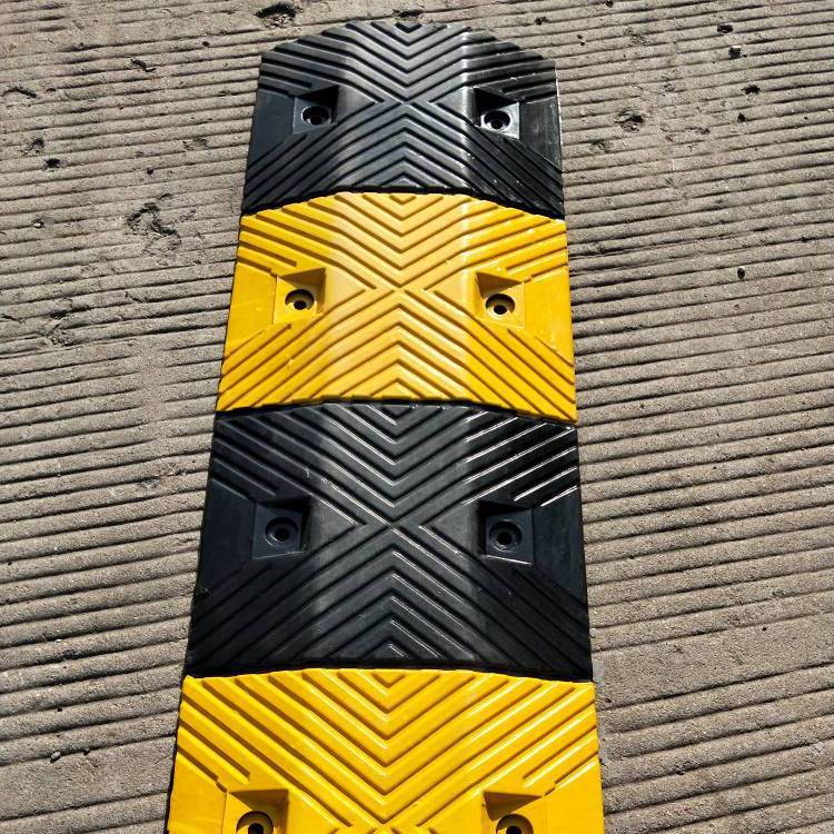 铸钢减速带大货车抗压承重 耐磨性强 承载重力大铸铁耐压缓冲