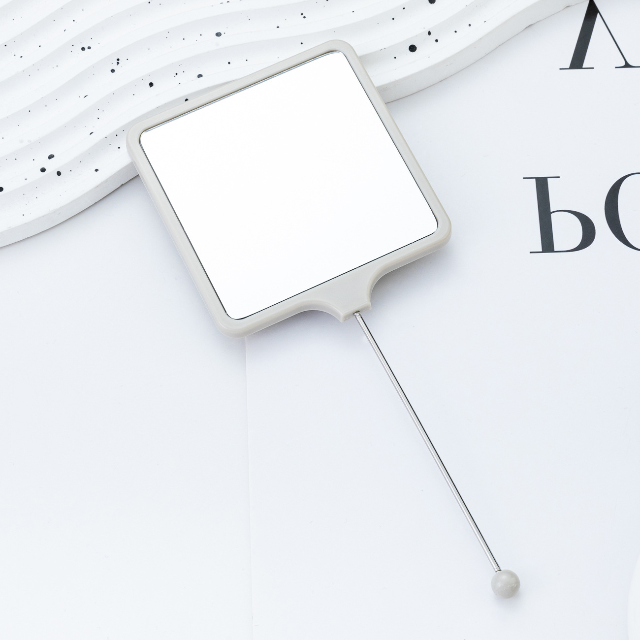 Espejo pequeño de bricolaje cuadrado multicolor, espejo portátil de alta definición, espejo de mano, mango especial para niñas, espejo de maquillaje