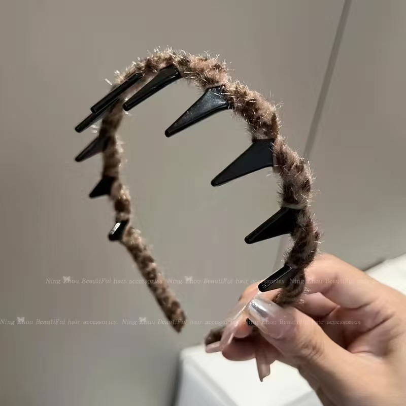 Japonés y coreano nueva diadema retráctil portátil plegable horquilla viaje fácil de llevar diadema antideslizante dentada
