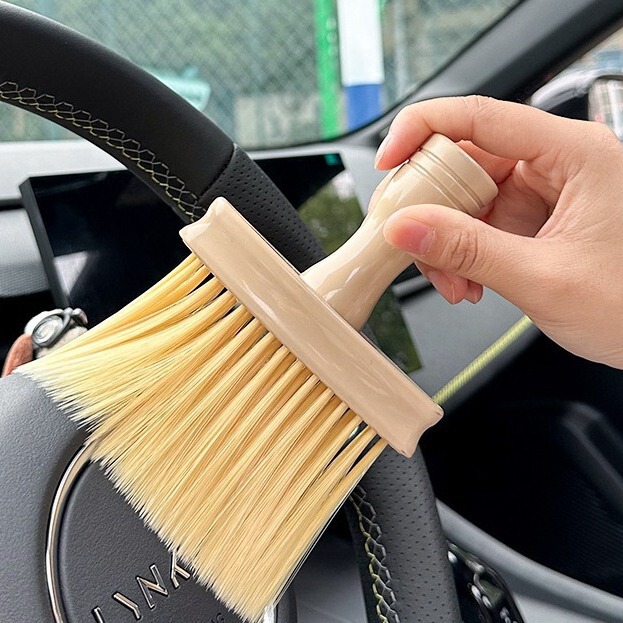 Guzheng Cleaning Brush, Soft-Bristled Brush for Dust Removal of Musical Instruments, Portable Brush That Doesn'T Scratch the Strings, Instrument Maintenance Accessory Guzheng Cleaning Brush, Soft-Bristled Brush for Dust Removal of Musical Instruments, Portable Brush That Doesn'T Scratch the Strings, Instrument Maintenance Accessory