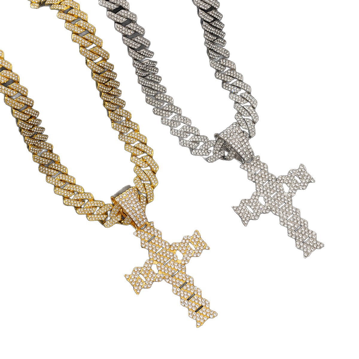 Catena cubana con pendente a croce di diamanti per uomo_voghion.com