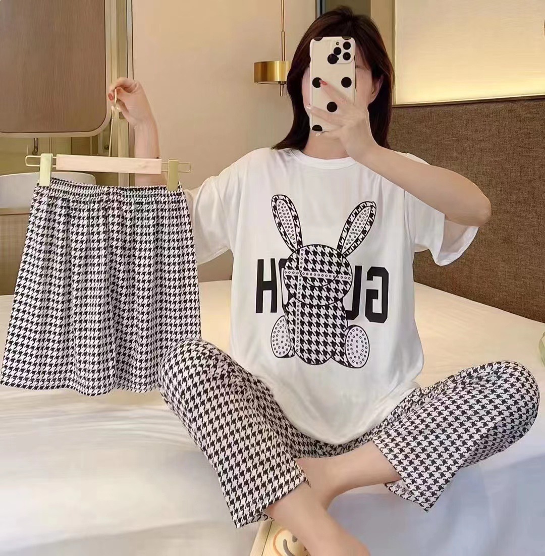 2025 nuevo pijama de mujer de verano delgado japonés pantalones de manga corta tres piezas set ropa de casa letras de verano