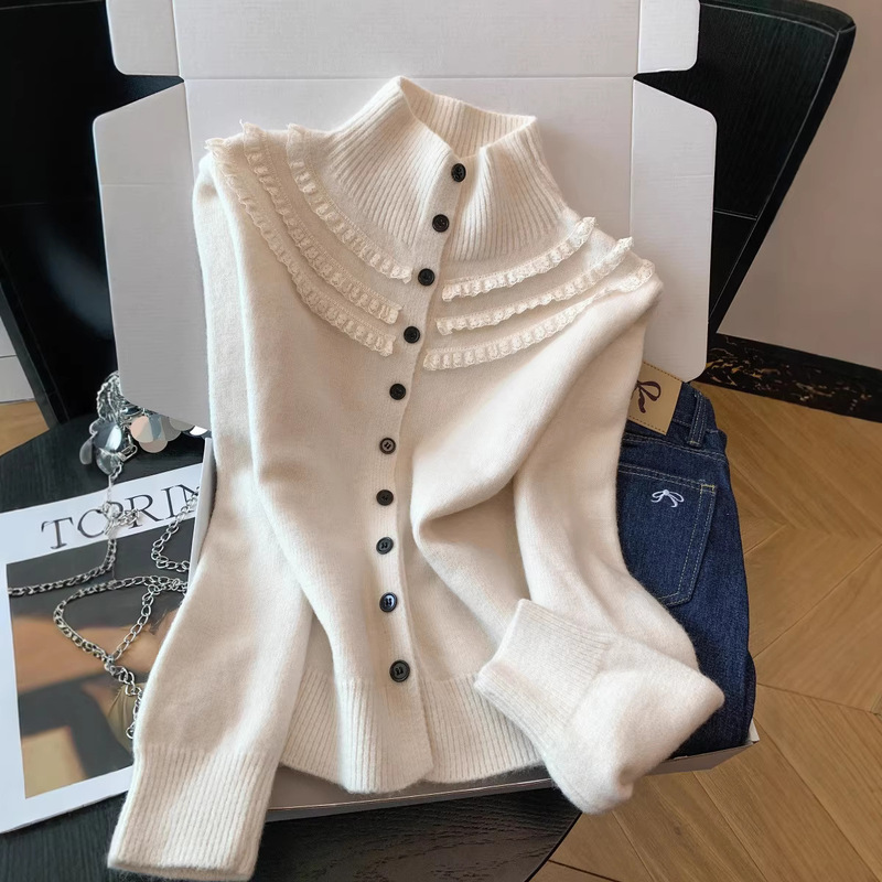 French-Style Lace Patchwork Turtleneck Knit Cardigan for Women, Spring Collection, Single-Breasted Design, Slim-Fit Jacket for Petite Figures