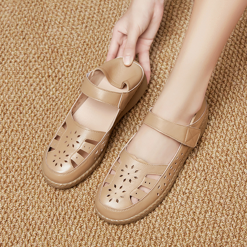 Sandal nữ quai chữ V đơn giản đế mềm da thật thoáng khí — Màu nâu