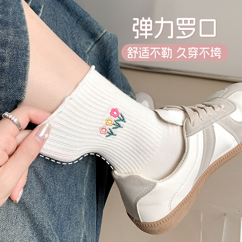 Calcetines blancos para mujeres invierno inmujeras calcetines de algodón sólido bordado hongo calcetines al por mayor sin hueso