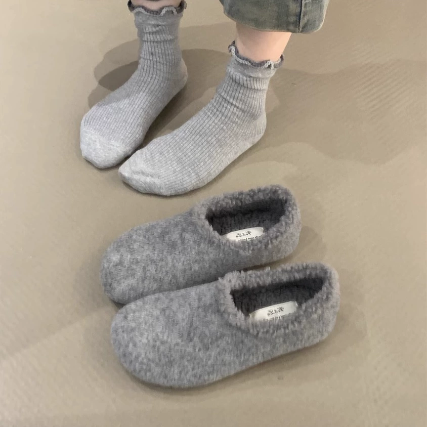 Плоские меховые туфли для женщин, одетые зимой 2024 года, плюшевые теплые шерстяные туфли