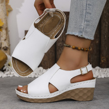 2025新款大码外贸坡跟露趾凉鞋女时尚镂空设计舒适厚底休闲百搭