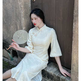 米白色改良清新蕾丝倒大袖旗袍年轻款少女民国风气质高端秋冬款