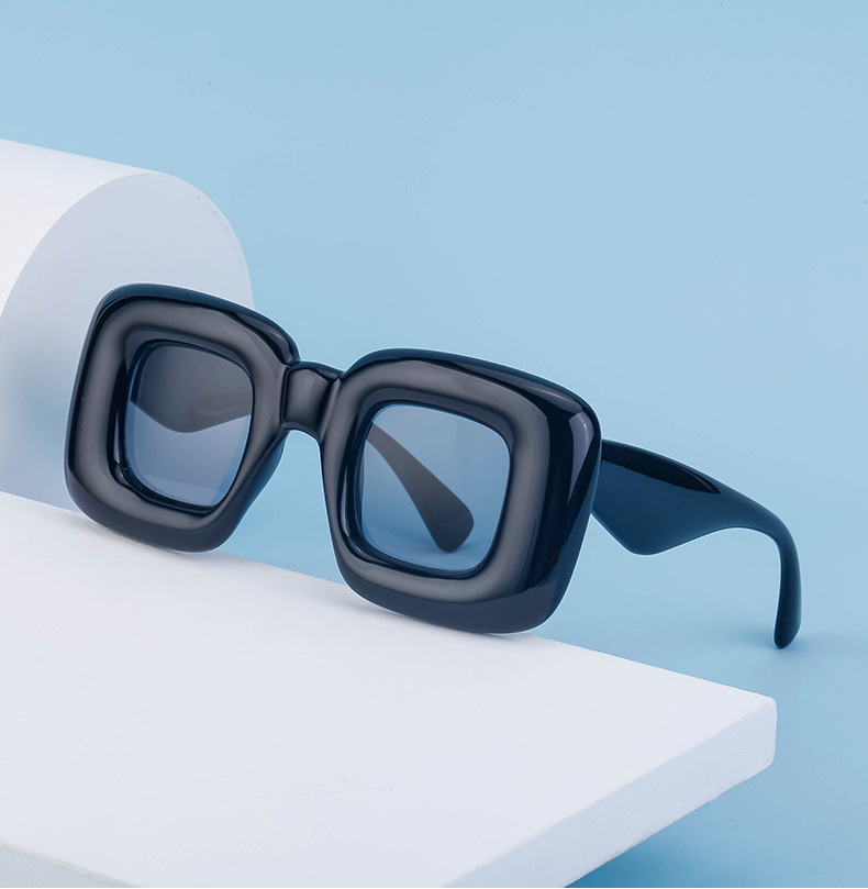 2024 Neue modische und lustige Sonnenbrillen für Männer Europäische und amerikanische personalisierte Box-Sonnenbrillen Beliebte Damenbrillen_voghion.com