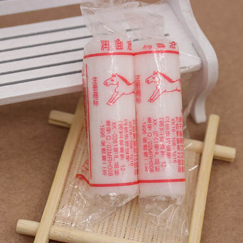 High-quality domestic products facial oil horse oil stick oil mouth oil classic old-fashioned hand care anti-dry cracking hand cream