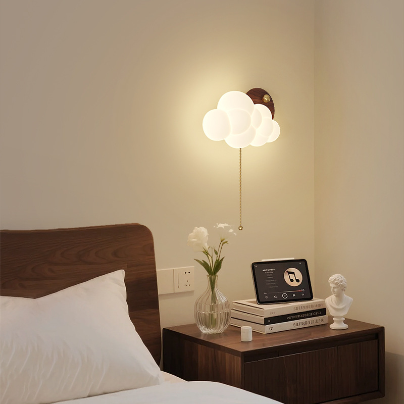 Estilo antiguo nogal grano de madera retro nube creativa lámpara de pared de cabecera de cama crema francesa lámpara de pared de fondo de dormitorio de sala de estar