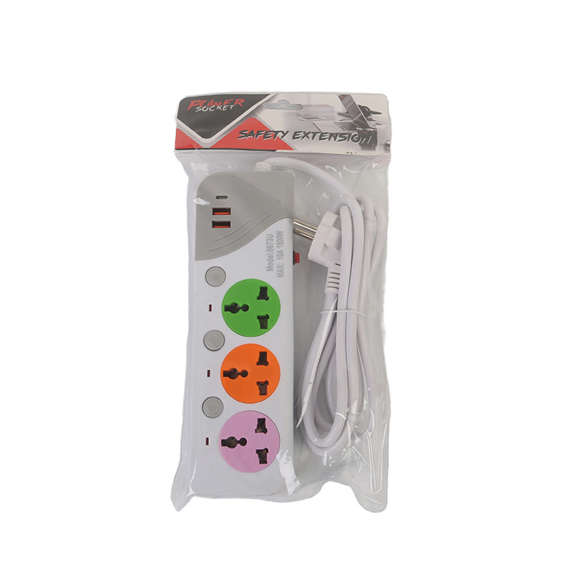 2USB + 1 interfaz Ype-c carga de teléfono móvil tres con interruptor embalaje de bolsa de PVC estándar británico estándar europeo estándar americano