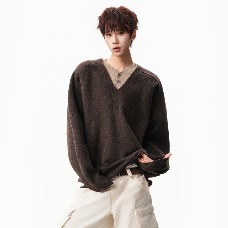 Retro Fake Two-Piece V Neck Splicing Knitwear Men's Autumn and Winter Lazy Style Loose Large Size Knitwear Pullover Polo Knitwear Retro Fake Two-Piece V Neck Splicing Knitwear Men's Autumn and Winter Lazy Style Loose Large Size Knitwear Pullover Polo Knitwear