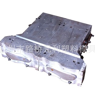 ������C�pɫ��Ьģ�� �A�P�Cע�ܹ��Vѥģ�� �ڱ�ˮЬ