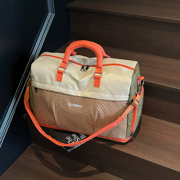 Large-Capacity Sports and Fitness Bag with Dry and Wet Separation, Outdoor Leisure Bag with Shoe Compartment, Sports Bag, Short-Distance Travel Luggage Bag