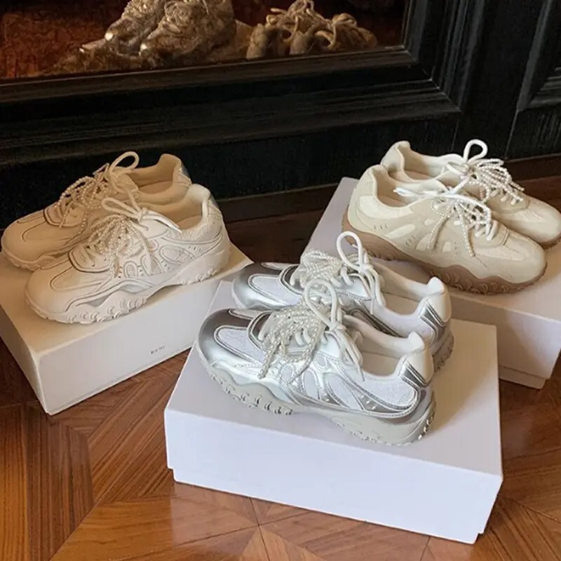 Soft-Soled Moral Training Shoes for Women 2025 New Spring and Summer Thick-Soled Lace Pearl Casual Versatile Forrest Gump Shoes Sneakers