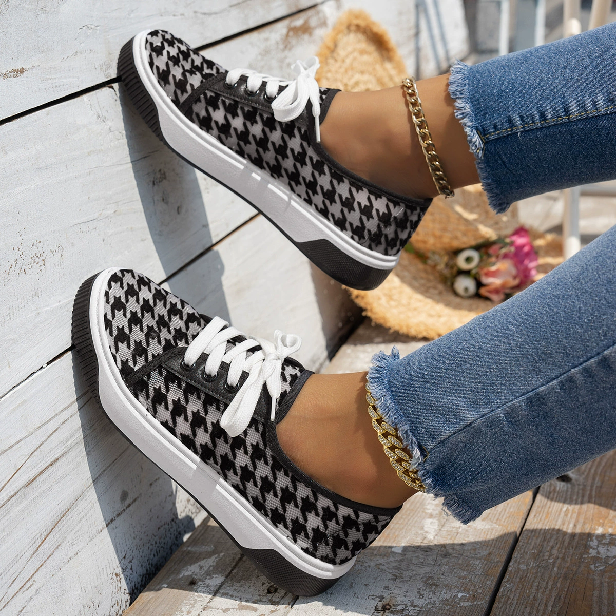 Летние тонкие женские туфли, дышащие туфли из кружевной сетки, толстая подошва, универсальные туфли-бисквиты, кроссовки на шнуровке, туфли из сетки, туфли 42 размера.