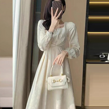 大码赫本风气质轻奢高级感连衣裙女早春胖mm遮肚子收腰显瘦长裙子