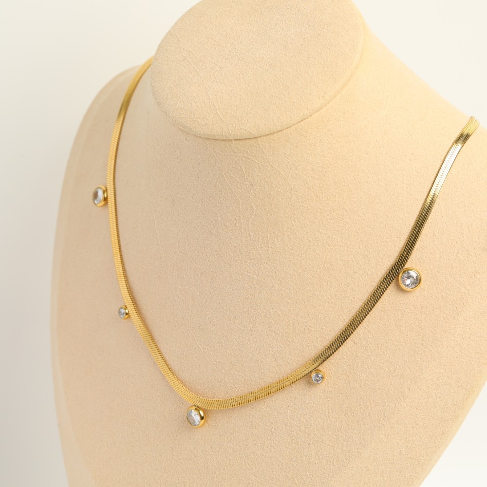 Fashion Simple Geometric Inlaid Zircon Electroplated 18K Gold Stainless Steel Necklace