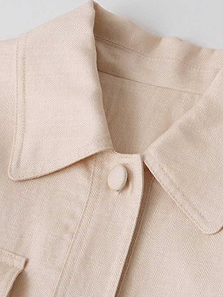 Áo khoác ngắn nữ pha Tencel và linen cổ polo tay dài chiết eo tôn dáng — Màu be