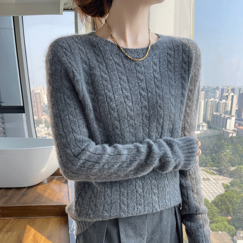 Round-neck, 100% pure wool sweater for women, seamless, loose-fitting, comfortable, soft, and skin-friendly, with a twisted-knit design, perfect as a base layer Round-neck, 100% pure wool sweater for women, seamless, loose-fitting, comfortable, soft, and skin-friendly, with a twisted-knit design, perfect as a base layer