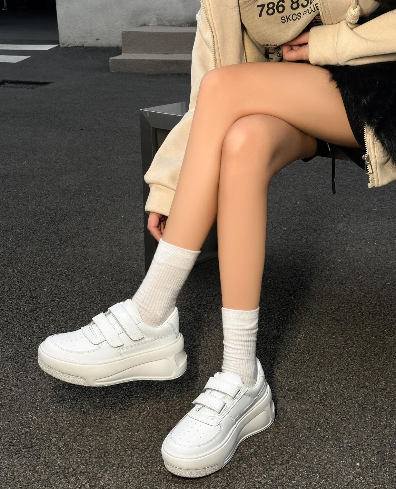 Mao Sichun stesso stile 2025 primavera e autunno scarpe bianche in vera pelle con suola spessa e aumento invisibile dell'altezza_voghion.com