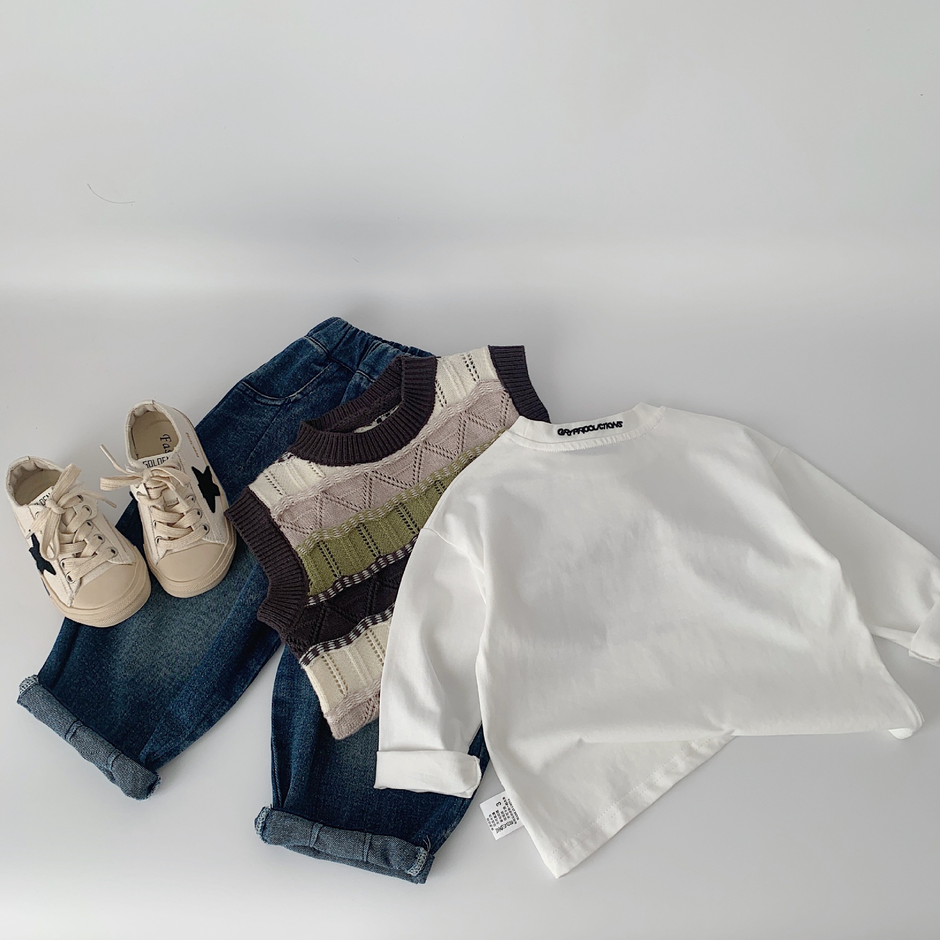 Maibao camiseta para niños 2024 primavera cuello redondo manga larga para niños Nueva camiseta larga casual ropa para niños carta Camisa de algodón moda