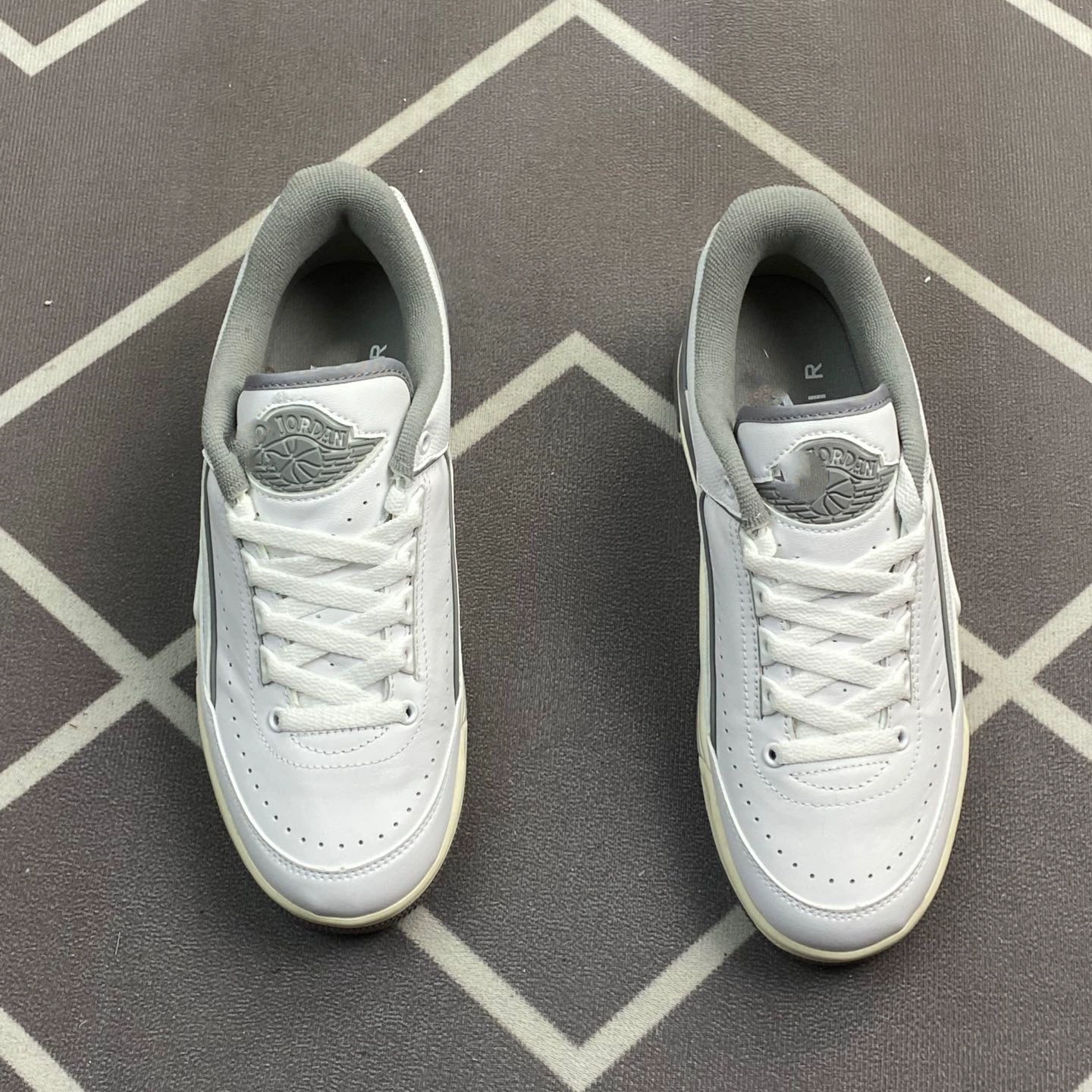 Putian High-End Jordan Aj2 Year of the Dragon Limited Edition Sneakers Basketball Shoes Simple Couple Casual Sneakers Trendy Shoes