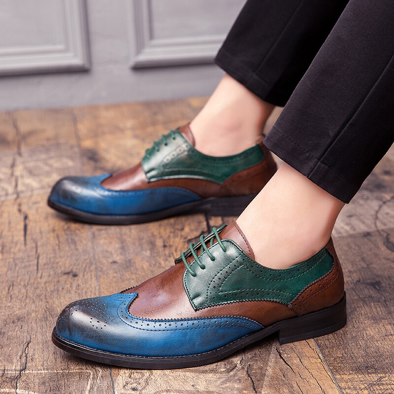 Cross-Border Men's Large Size Lace-Up Color-Blocked Pointed Leather Shoes British Style Retro Carved Business Casual Shoes Formal Men's Shoes