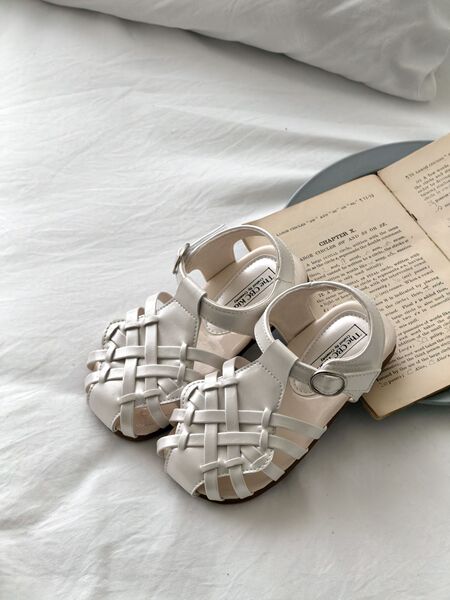 Xshx Retro Rome｜Children's Woven Hollow-Out Velcro Anti-Slip Rubber Soft Sole Wide Toe Shoes for Girls in Spring and Summer