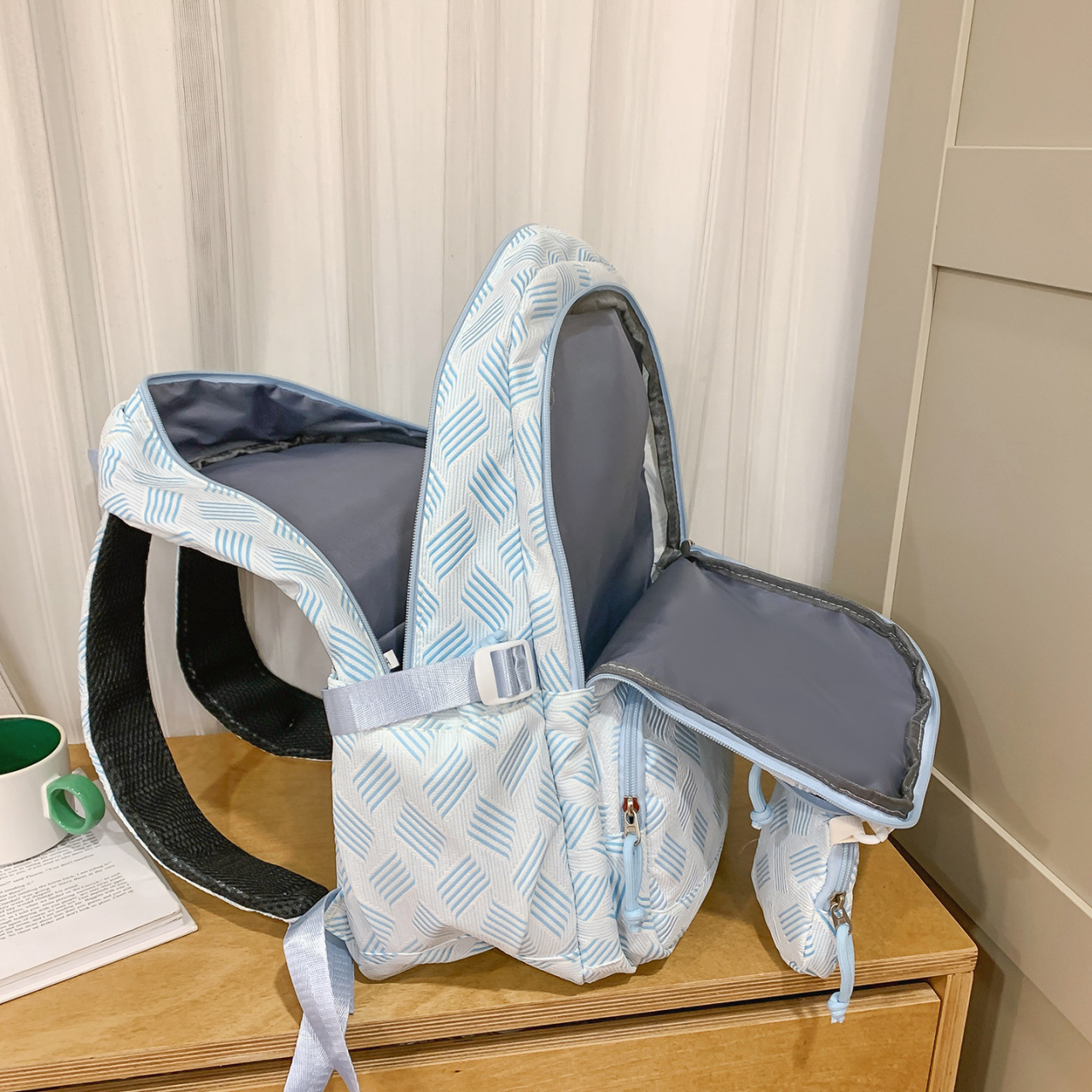 Mochila de gran capacidad, mochila de nylon para estudiantes universitarios, mochila de viajes de escuela secundaria, mochila explosiva, mochila al por mayor