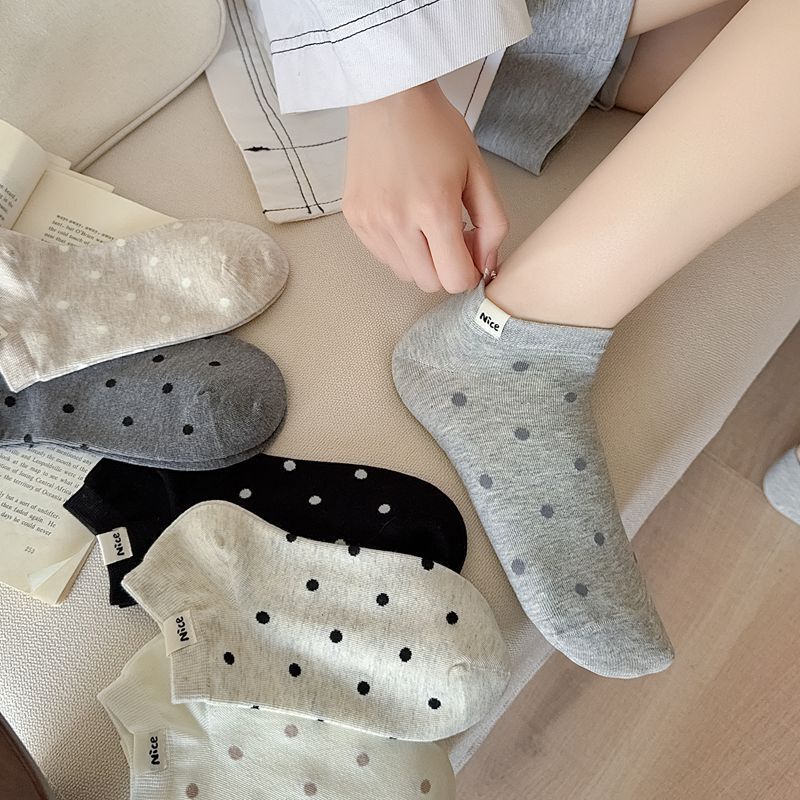 2025 spring and summer new wave dot NICE standard Joker trend short tube boat socks wholesale casual simple women's socks thin 2025 spring and summer new wave dot NICE standard Joker trend short tube boat socks wholesale casual simple women's socks thin