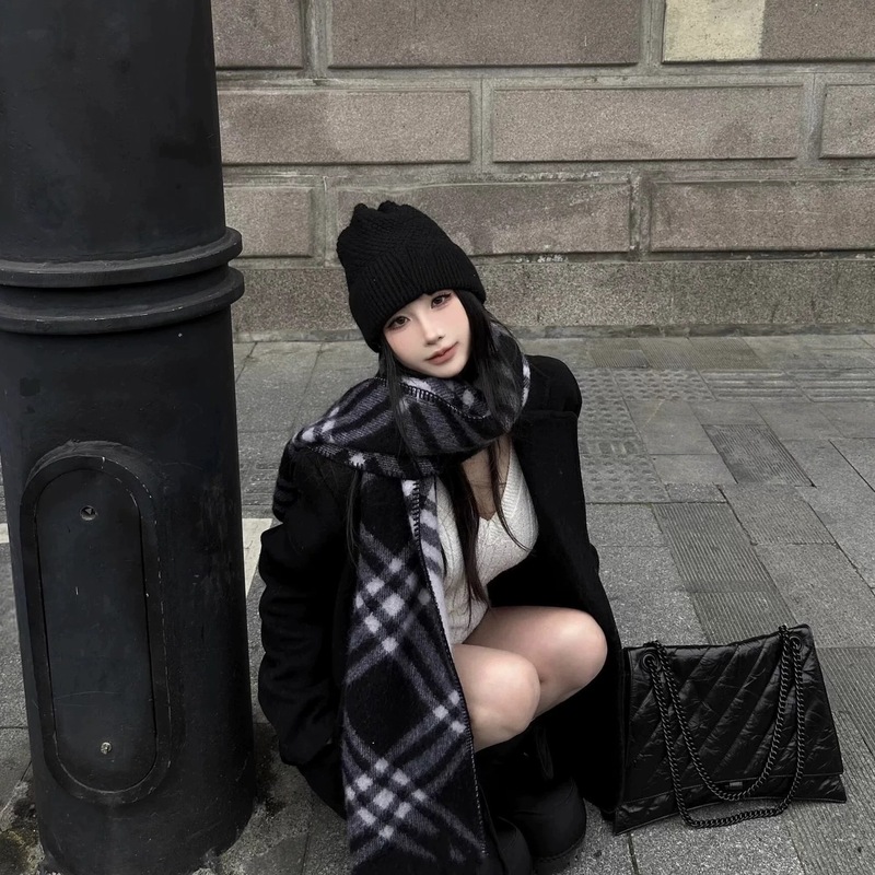 全智贤同款经典格纹围巾女冬季黑色韩版保暖披肩女士保暖百搭围脖|undefined