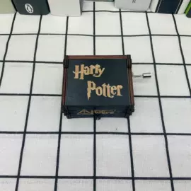 音乐盒;木质工艺品