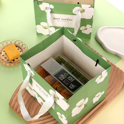Mung bean sorbet packaging box Goddess Day portable gift bag Green group stickers Egg yolk cake 4 piece cake baking bag