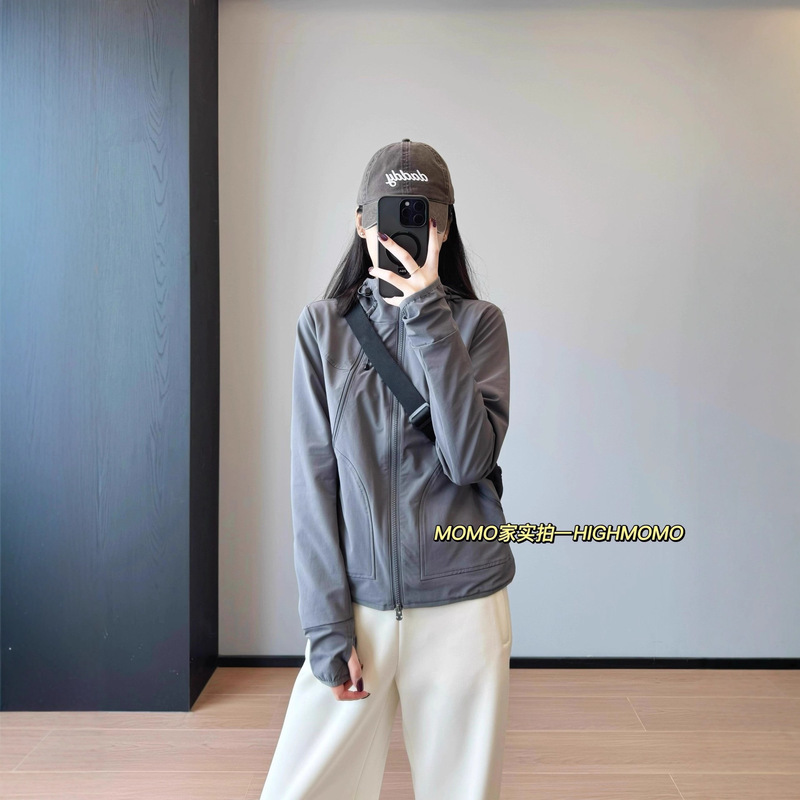 Same Style as Niaojia! High-Definition Lightweight Waterproof Vertical Cut Mermaid Split Line Casual Stand-Up Collar Hooded Jacket for Women in Autumn and Winter Same Style as Niaojia! High-Definition Lightweight Waterproof Vertical Cut Mermaid Split Line Casual Stand-Up Collar Hooded Jacket for Women in Autumn and Winter