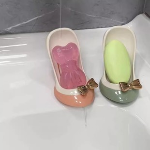 ����߸�Ь������ ���מrˮ����ԡ���l���g ���P����������ܡ�