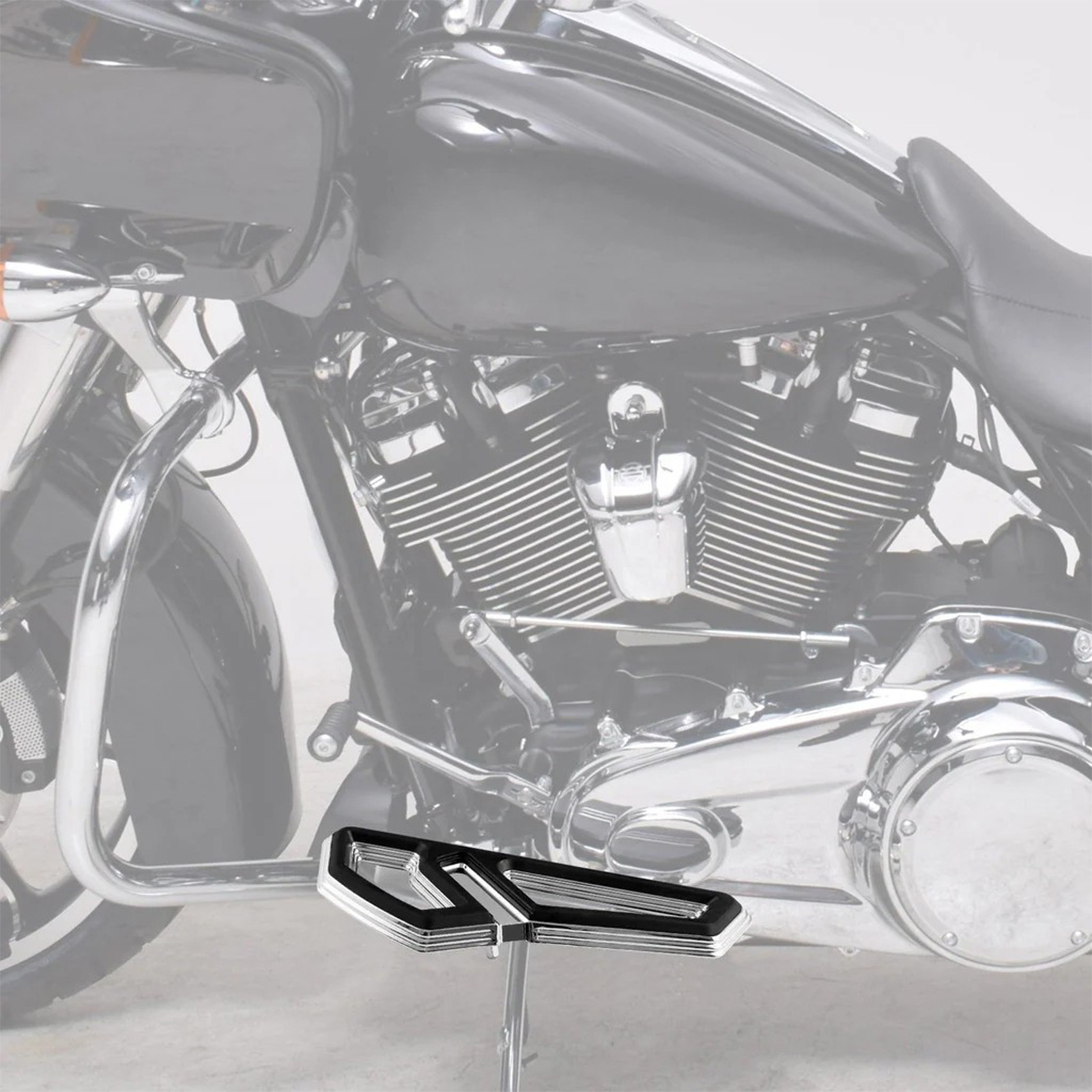 Suitable for Harley Big Glide Street Road King Glide Modified New Front Driver Pedal Front Large Pedal