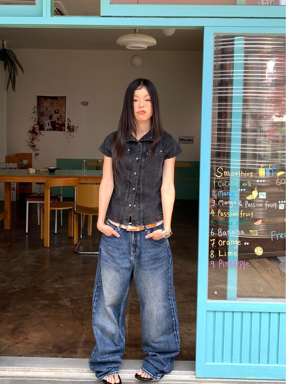 Jeans uomo vintage gamba dritta in denim con patch ricamato_voghion.com