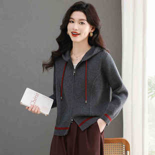 Mom Spring Hooded Jacket 2025 New Arrival Foreign Temperament Middle-aged and Elderly Women's Fashion Casual Knitted Cardigan Top