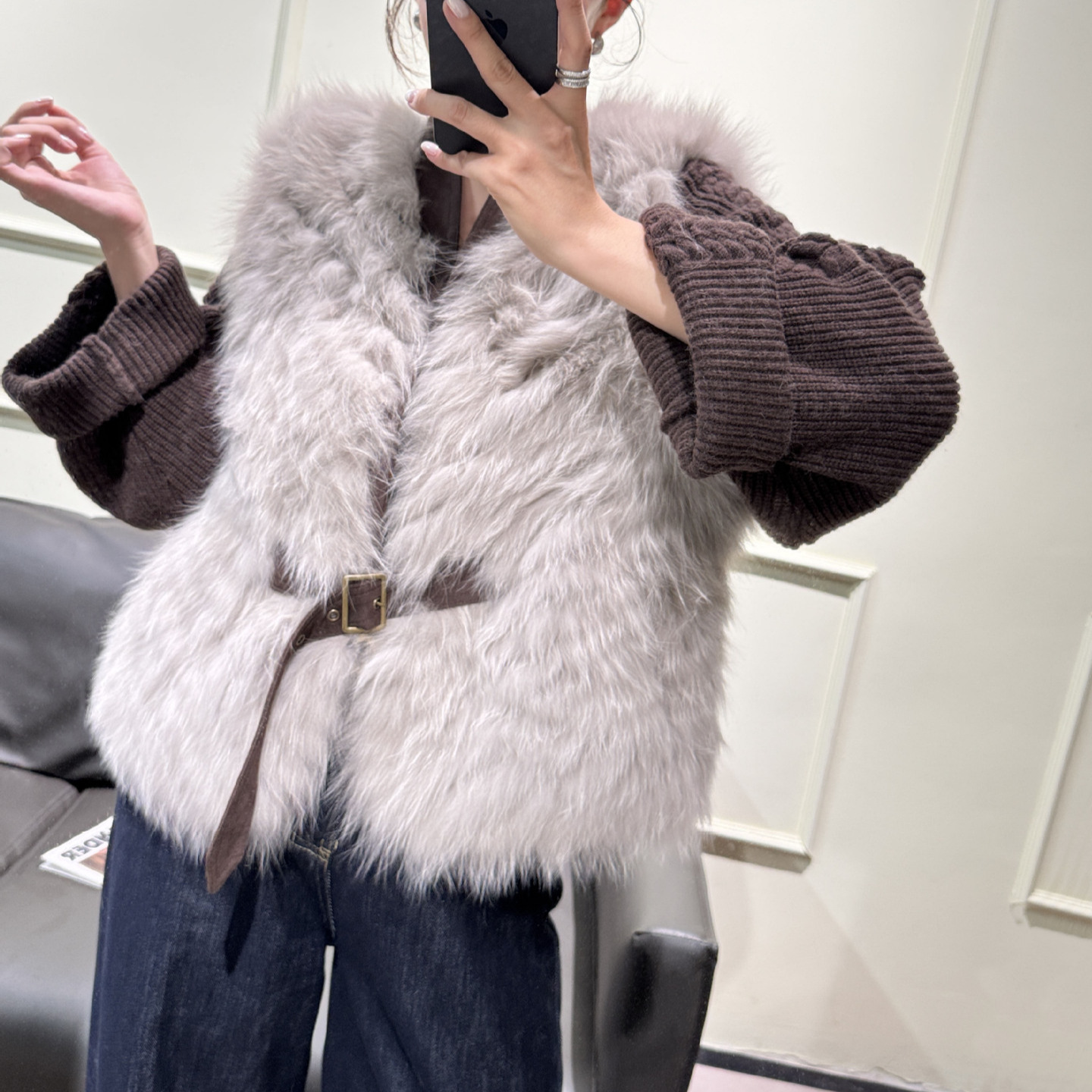Real photos of a Korean-style, relaxed-fit fox fur patchwork knitted cardigan, autumn/winter style, Haining, genuine fur short style.