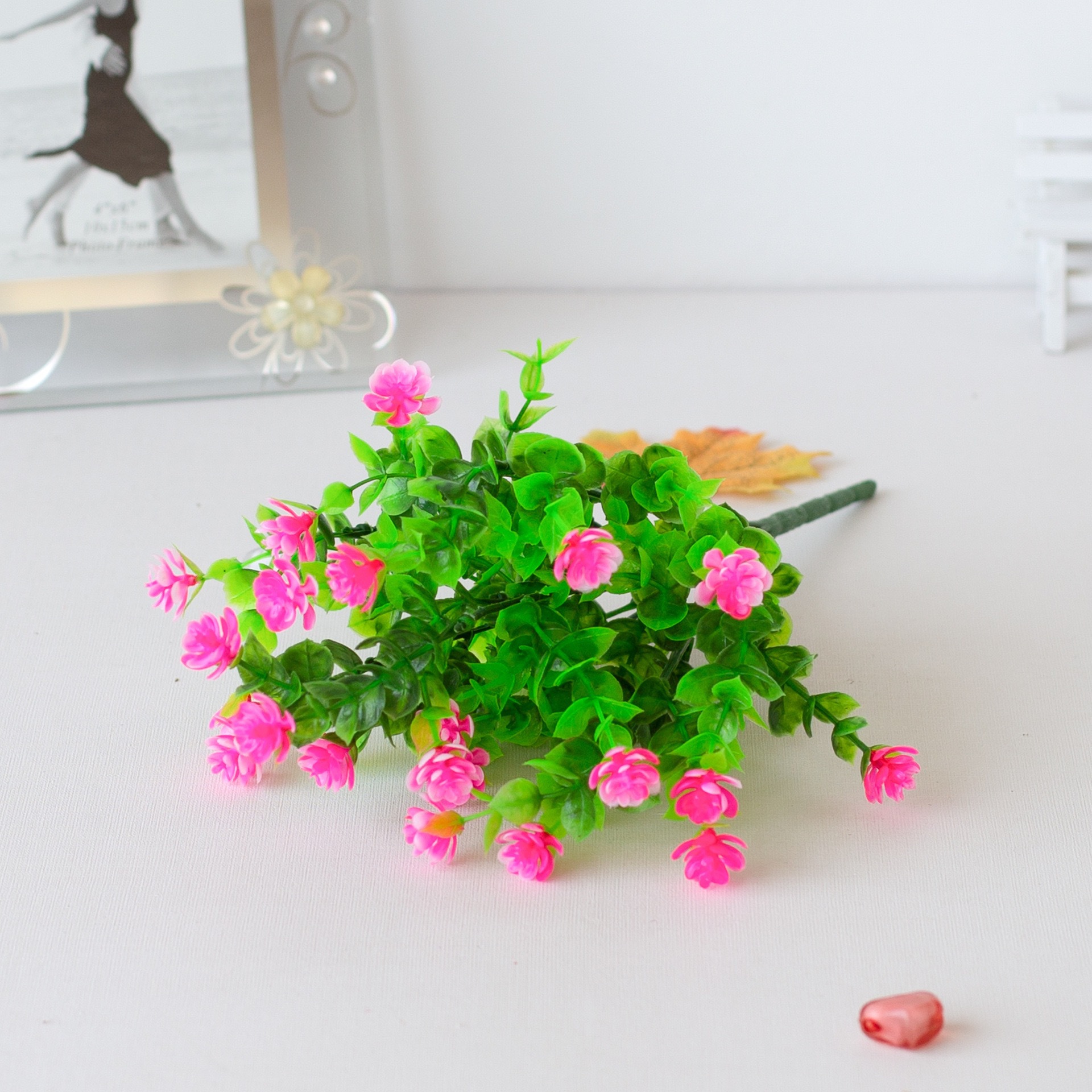 Amazonas eucalipto camelia simulación gypsophila flor artificial Qizha decoración de manojo de camelia eucalipto